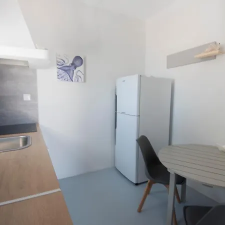 Thalassa Seafront Superb 1bd House In