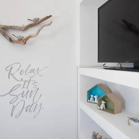 Holiday home Thalassa Seafront Superb 1bd House In