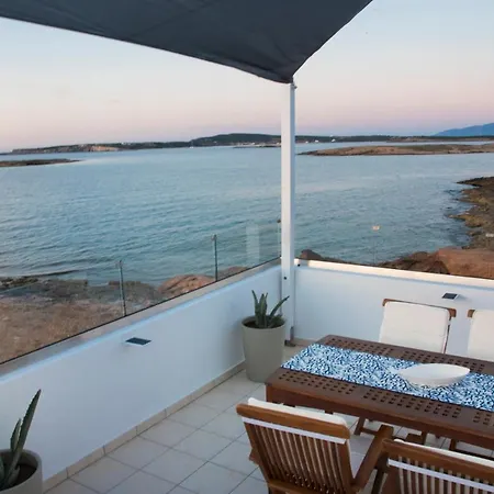 Thalassa Seafront Superb 1bd House In