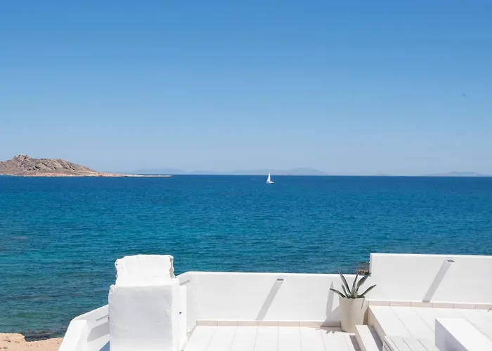 펜션 Thalassa Seafront Superb 1bd House In 나오우사