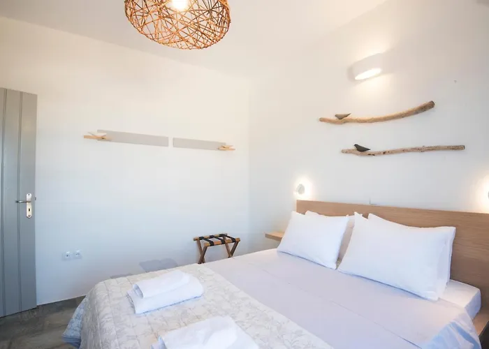 Thalassa Seafront Superb 1bd House In * 나오우사