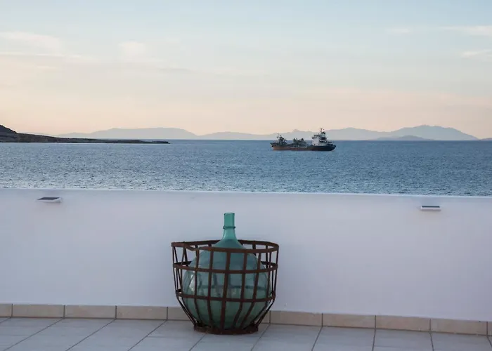 펜션 Thalassa Seafront Superb 1bd House In 나오우사